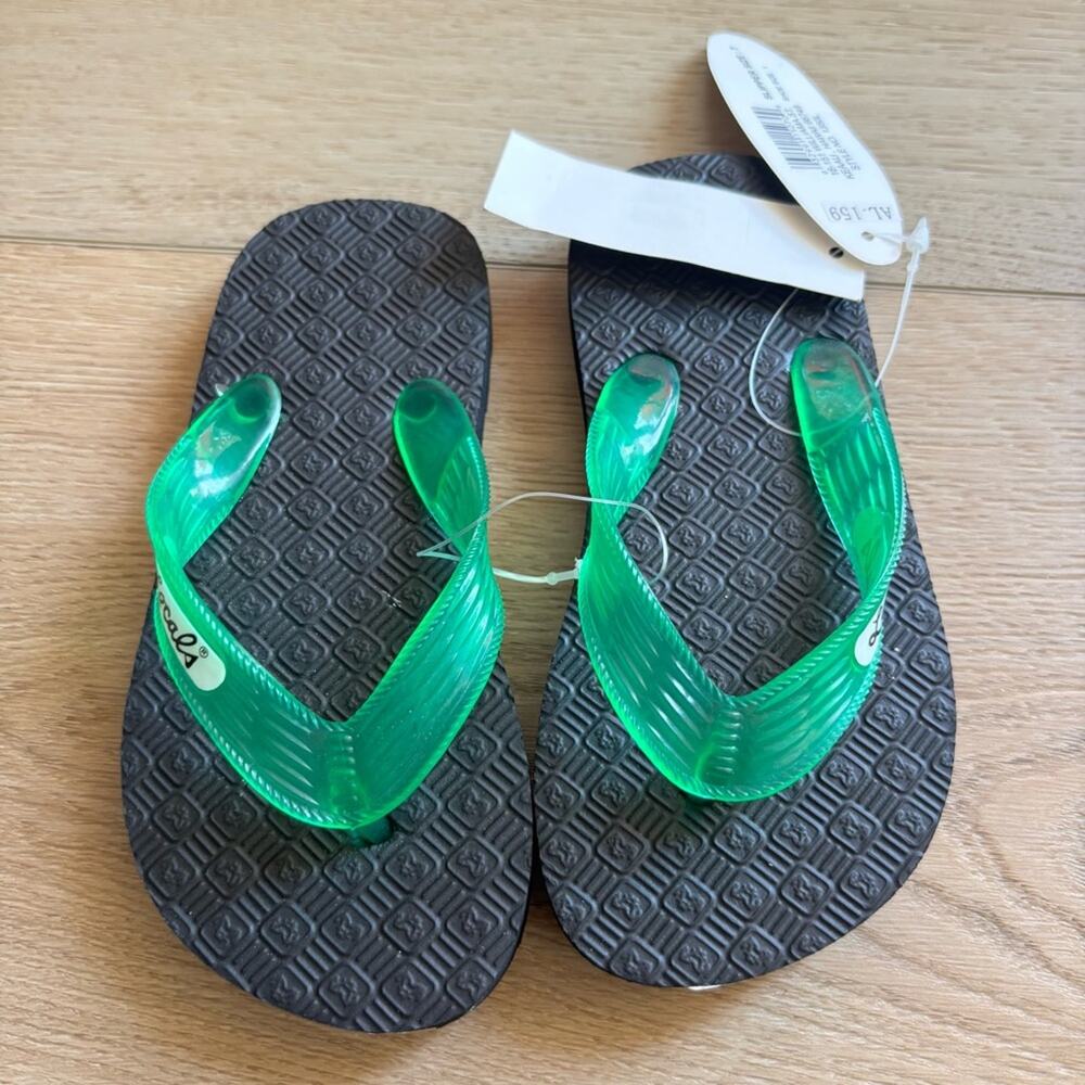 Locals Sandals Kids Green and Black Flip Flops 7C